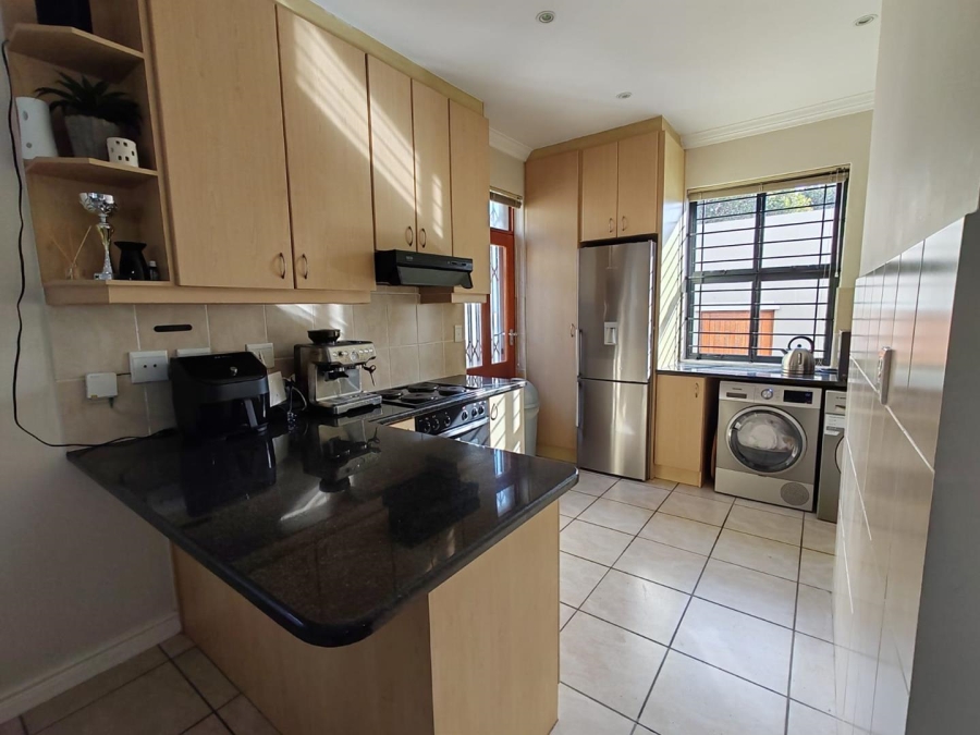 To Let 3 Bedroom Property for Rent in Royal Ascot Western Cape